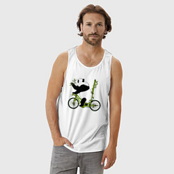 Майка мужская хлопок Панда на велосипеде с бамбуком, цвет: белый — фото 2
