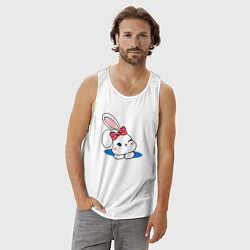 Майка мужская хлопок Зайка с бантиком на голове, цвет: белый — фото 2