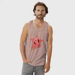 Майка мужская хлопок Ленин с красной звездой, цвет: пыльно-розовый — фото 2