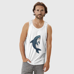 Майка мужская хлопок Недовольная плюшевая акула, цвет: белый — фото 2