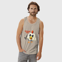 Майка мужская хлопок Chicken Gun злой, цвет: миндальный — фото 2