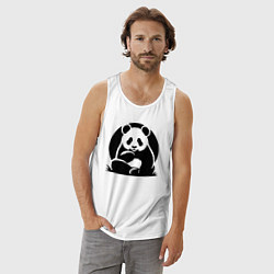 Майка мужская хлопок Сидящая чёрная панда, цвет: белый — фото 2