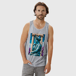 Майка мужская хлопок Античный персонаж на фоне колонн, цвет: меланж — фото 2