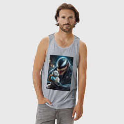 Майка мужская хлопок Venom and funny kitten with backpack, цвет: меланж — фото 2