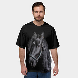 Футболка оверсайз мужская Лошадь на черном фоне, цвет: 3D-принт — фото 2