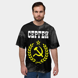 Футболка оверсайз мужская Имя Сергей и желтый символ СССР со звездой, цвет: 3D-принт — фото 2