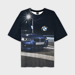 Мужская футболка оверсайз BMW на ночной трассе