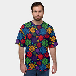 Футболка оверсайз мужская Снежинки разноцветные, цвет: 3D-принт — фото 2