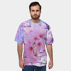 Футболка оверсайз мужская Цветущая сакура на голубом фоне, цвет: 3D-принт — фото 2