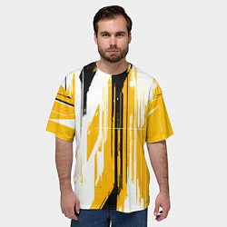 Футболка оверсайз мужская Вертикальные чёрно-белые линии на жёлтом фоне, цвет: 3D-принт — фото 2