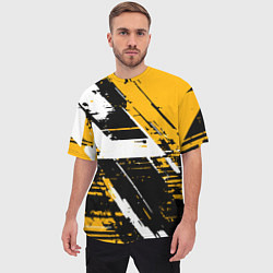 Футболка оверсайз мужская Diagonal black and white stripes on a yellow backg, цвет: 3D-принт — фото 2