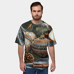 Футболка оверсайз мужская Новогодние шары и шишки, цвет: 3D-принт — фото 2