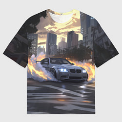 Мужская футболка оверсайз БМВ в вечернем городе