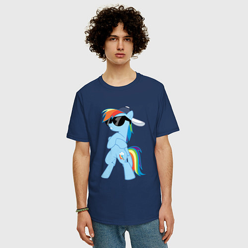 Мужская футболка оверсайз Крутая пони / Тёмно-синий – фото 3