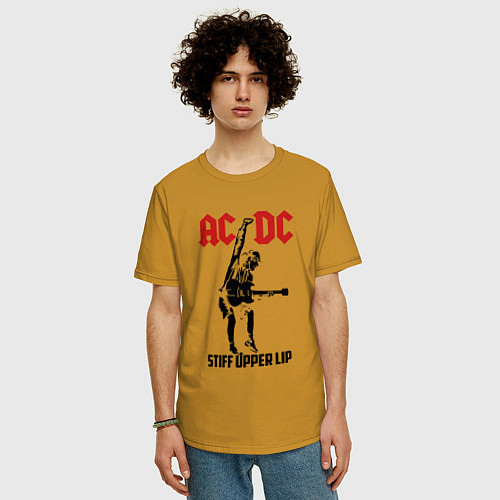 Мужская футболка оверсайз AC/DC: Stiff Upper Lip / Горчичный – фото 3