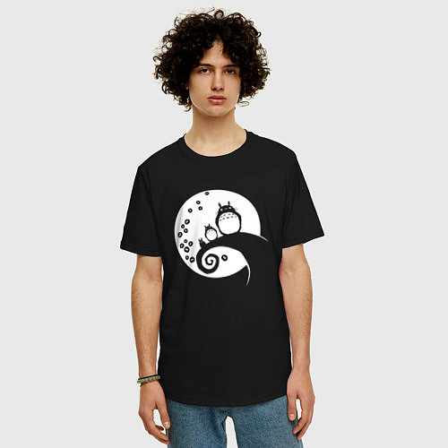 Мужская футболка оверсайз Тоторо на Луне / Черный – фото 3