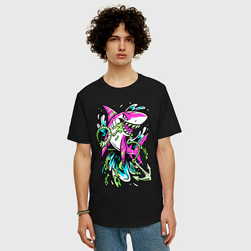 Мужская футболка оверсайз Neon Shark / Черный – фото 3