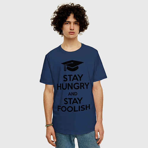 Мужская футболка оверсайз Stay Hungry & Stay Foolish / Тёмно-синий – фото 3