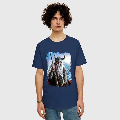 Мужская футболка оверсайз Путешествие викинга / Тёмно-синий – фото 3