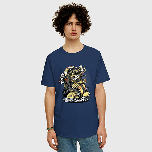 Мужская футболка оверсайз Крутой байкер с сигарой / Тёмно-синий – фото 3