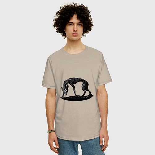 Мужская футболка оверсайз Вязкая собака / Миндальный – фото 3