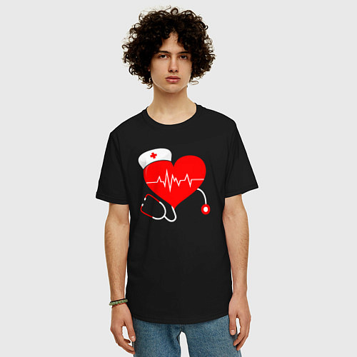 Мужская футболка оверсайз Сердце и фонендоскоп / Черный – фото 3