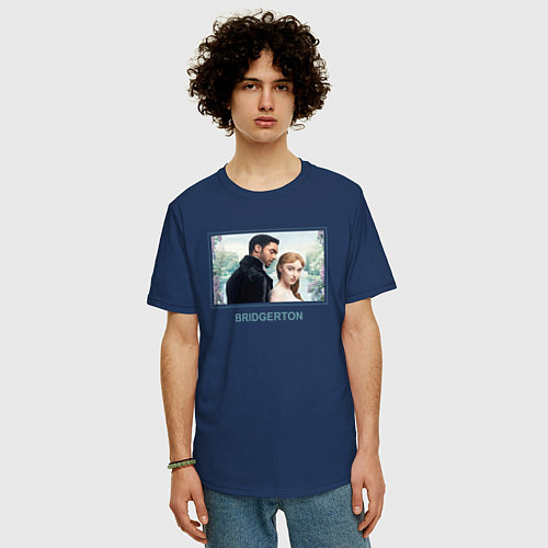 Мужская футболка оверсайз Bridgerton love couple / Тёмно-синий – фото 3