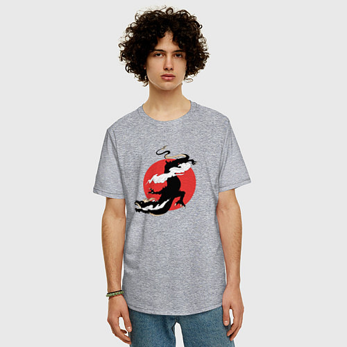 Мужская футболка оверсайз Чёрный дракон на фоне красного солнца / Меланж – фото 3