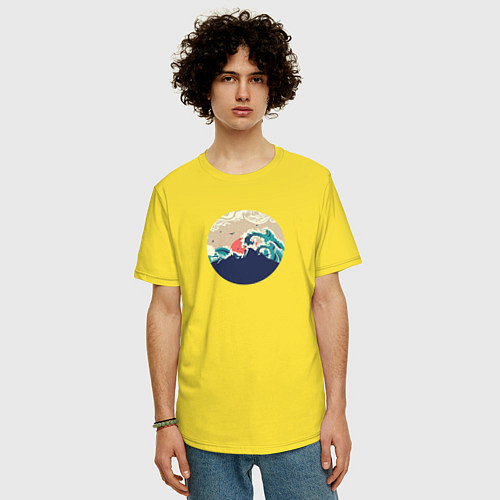 Мужская футболка оверсайз Большие океанские волны и силуэт острова на закате / Желтый – фото 3