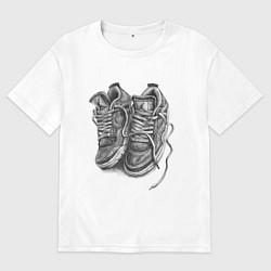 Футболка оверсайз мужская Старые кроссовки графика, цвет: белый