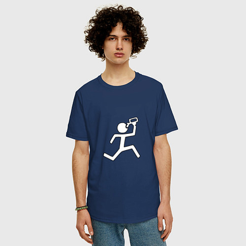 Мужская футболка оверсайз Пить / Тёмно-синий – фото 3