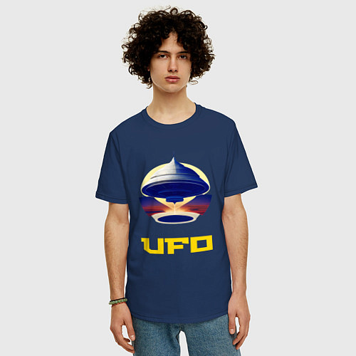 Мужская футболка оверсайз Летающая тарелка НЛО / Тёмно-синий – фото 3