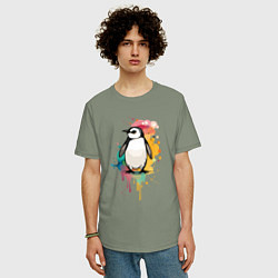 Футболка оверсайз мужская Красочный пингвин, цвет: авокадо — фото 2