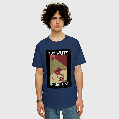Мужская футболка оверсайз Tom Waits - Closing Time / Тёмно-синий – фото 3