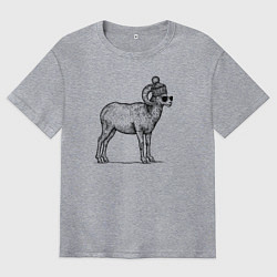 Мужская футболка оверсайз Баран в шапке с помпоном