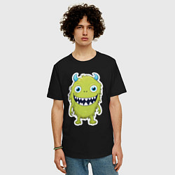 Футболка оверсайз мужская Смешной зеленый монстрик, цвет: черный — фото 2
