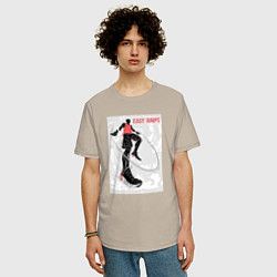 Футболка оверсайз мужская Easy jumps and live, цвет: миндальный — фото 2