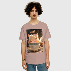 Футболка оверсайз мужская Кошечка с короной в чашке, цвет: пыльно-розовый — фото 2