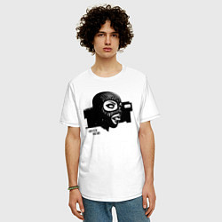 Футболка оверсайз мужская Девушка с языком, цвет: белый — фото 2