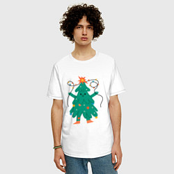 Футболка оверсайз мужская Новогодняя елка с ногами, цвет: белый — фото 2
