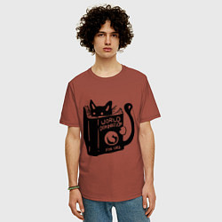 Футболка оверсайз мужская Кот с книгой, цвет: кирпичный — фото 2