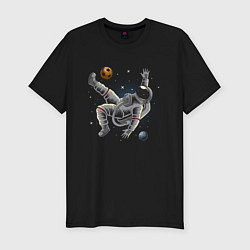Футболка slim-fit Космонавт играет в футбол, цвет: черный