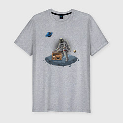 Мужская slim-футболка Космонавт и ретро магнитофон