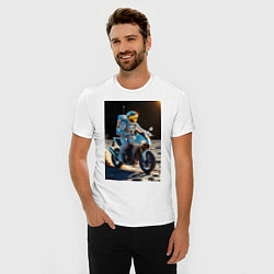 Футболка slim-fit Космонавт ездит на мотоцикле по Луне, цвет: белый — фото 2
