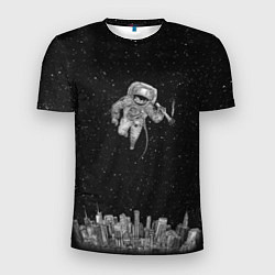 Мужская спорт-футболка Космонавт Над Городом