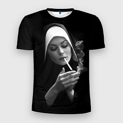 Мужская спорт-футболка Красивая монашка с длинной сигаретой