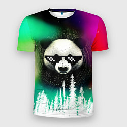 Мужская спорт-футболка Панда в очках на фоне северного сияния и леса