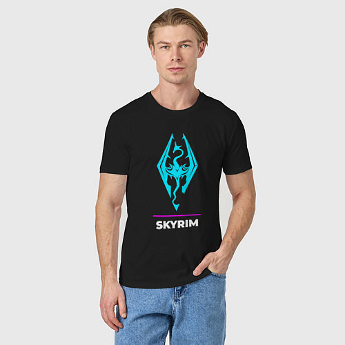 Мужская футболка Символ Skyrim в неоновых цветах / Черный – фото 3