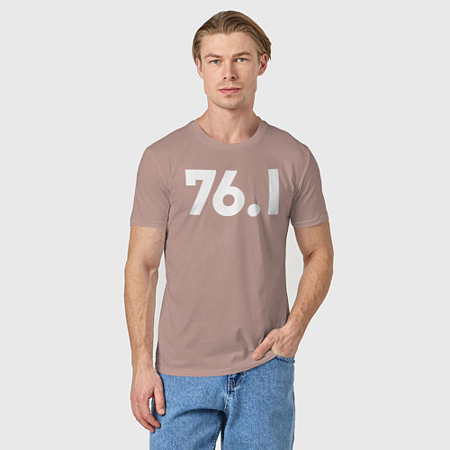 Мужская футболка Пауэр 76 1 белая надпись / Пыльно-розовый – фото 3