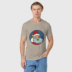 Футболка хлопковая мужская Дед Мороз весельчак, цвет: миндальный — фото 2